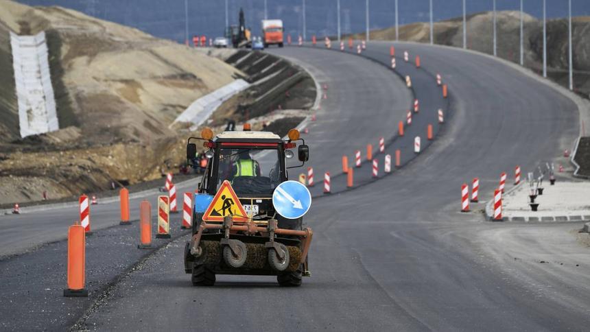 В Госдуме предложили жёстко штрафовать тихоходов на дороге