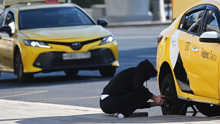 В России увеличился средний возраст машин такси