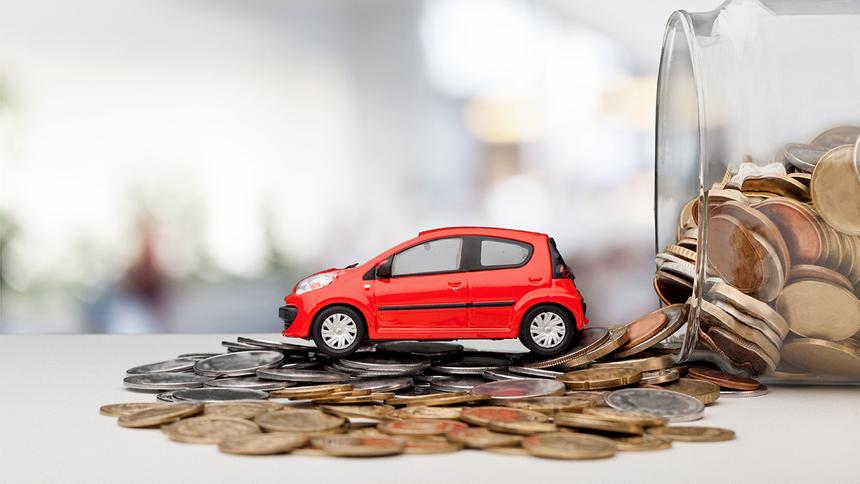 Россияне перестали тратить деньги на покупку машин