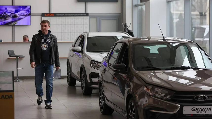 Россиянам рассказали, сколько нужно зарабатывать на льготный автокредит