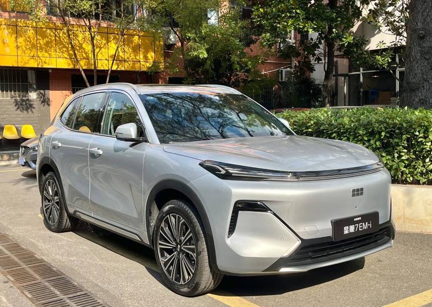 Секрет индекса P145: Geely Galaxy везёт россиянам свой новый кроссовер