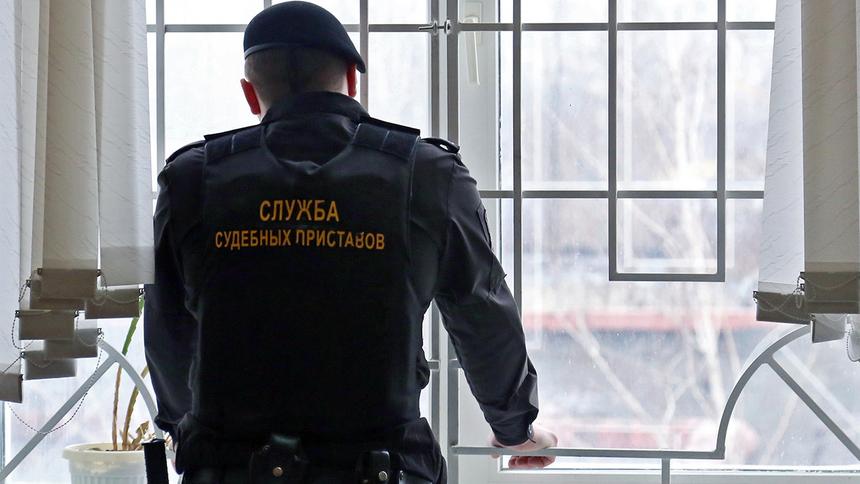 Должникам по алиментам запретят водить машину