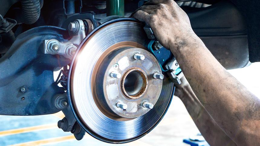 ТОП-3 частых «летних» поломок машин