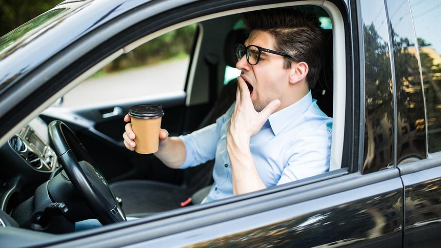 Водителям объяснили, чем опасно переутомление за рулём