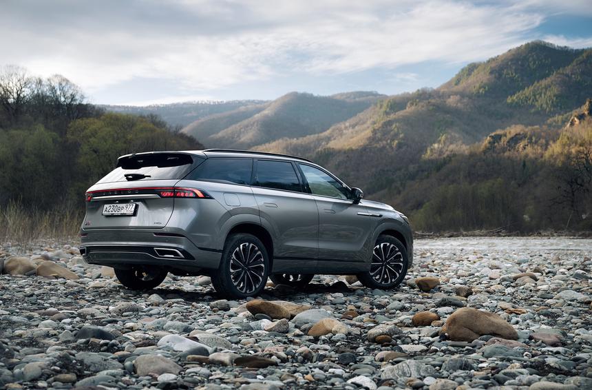 Отлично и ужасно: владельцы про китайский кроссовер Jaecoo J8