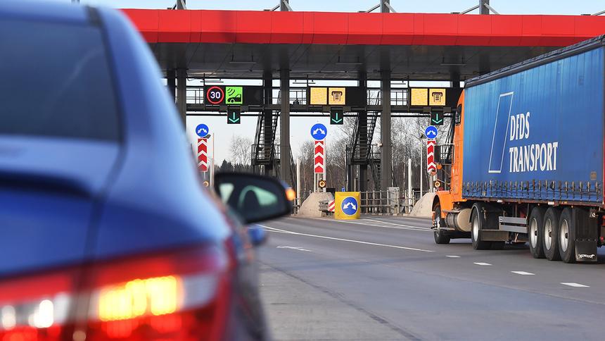 В России призвали отменить плату на трассах для многодетных военных