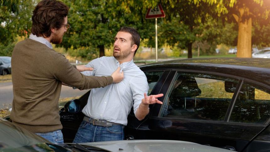 Психолог объяснила, что делать при встрече с агрессивным водителем