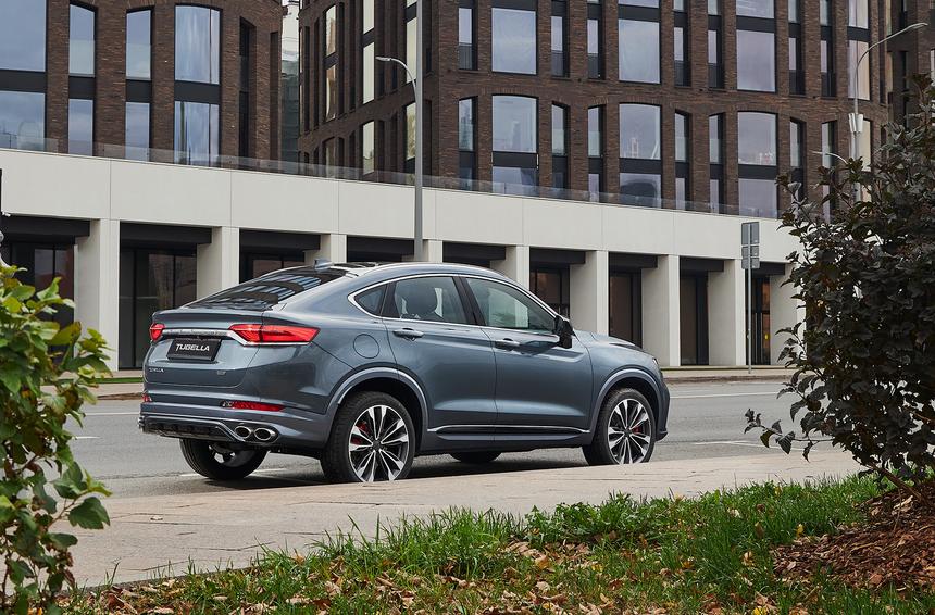 Красиво и спорно: владельцы про кроссовер Geely Tugella