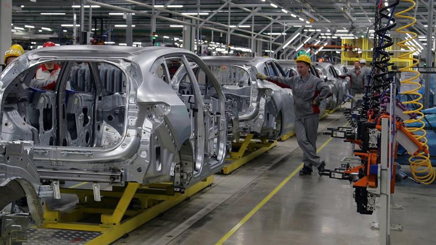 В России заявили о готовности помочь китайскому автопрому