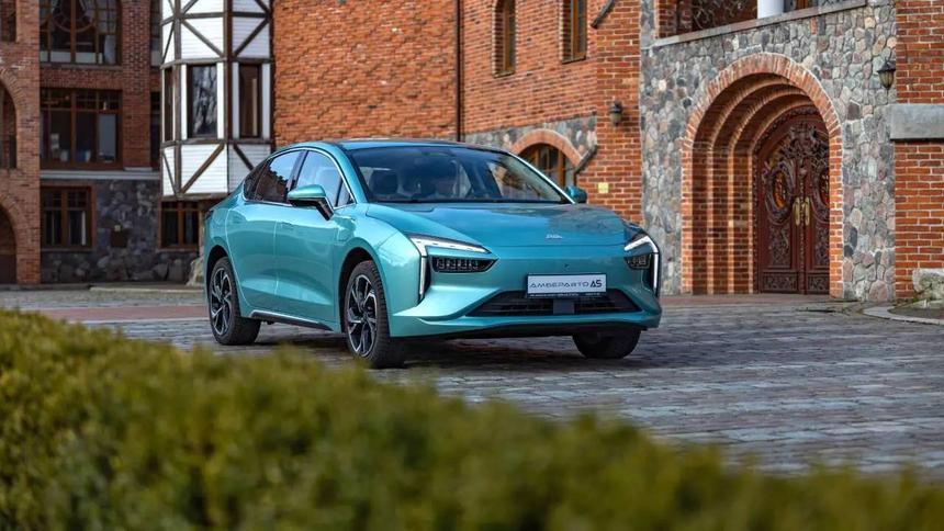 Российский электроседан АмберАвто A5 заметно подорожал