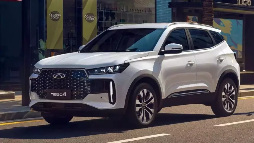 Lada Vesta против «китайцев»: каких «бюджетников» выбирают россияне