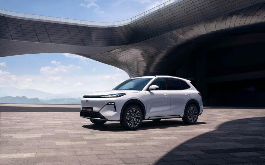 В российской гамме Geely появится новый кроссовер