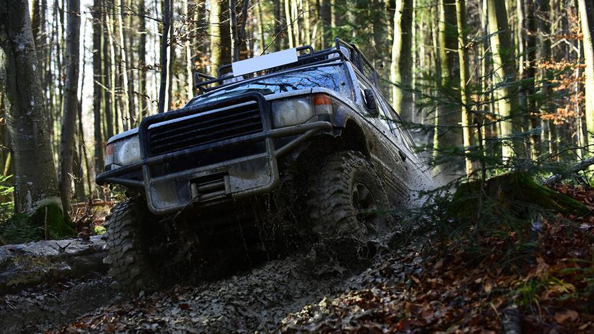 Как правильно ездить по всем видам бездорожья: подробная инструкция