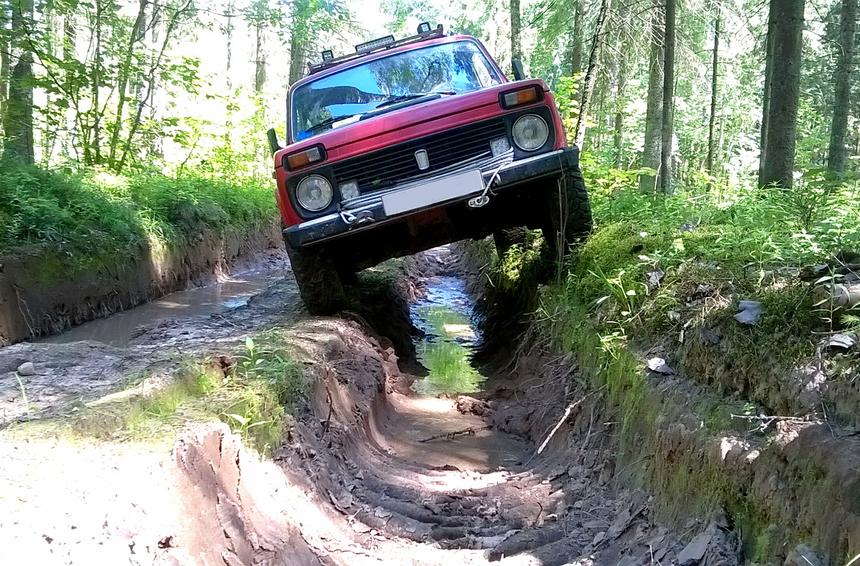 Как правильно ездить по всем видам бездорожья: подробная инструкция