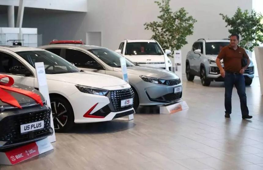 Стало известно, что расстраивает автовладельцев в новой машине