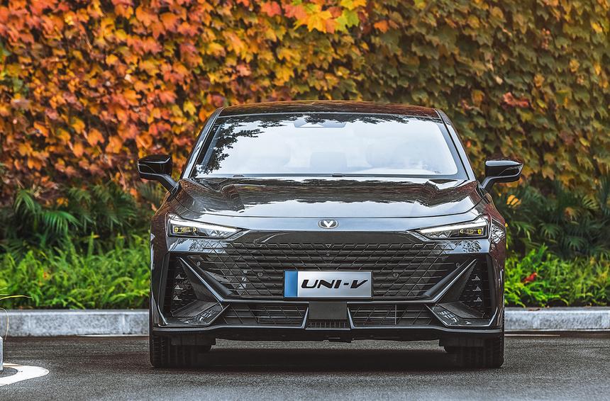 Это вам не Audi: владельцы про стильный китайский Changan Uni-V