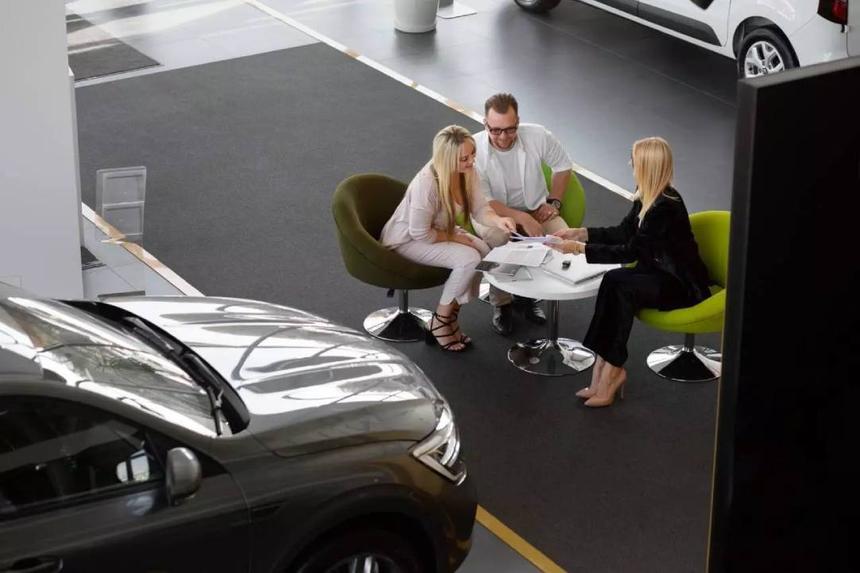 Покупателям новых машин скидки предлагают всё реже