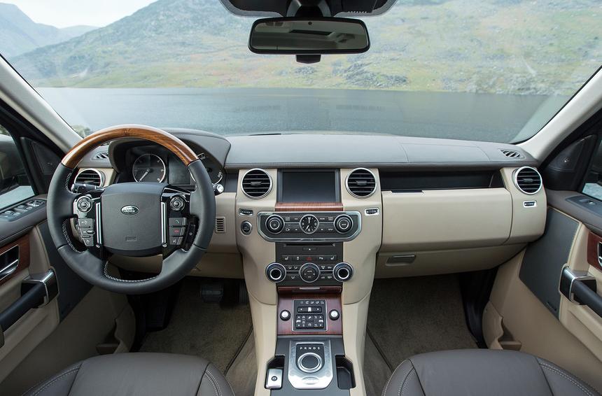 Как попасть на ровном месте: владельцы про Land Rover Discovery 4