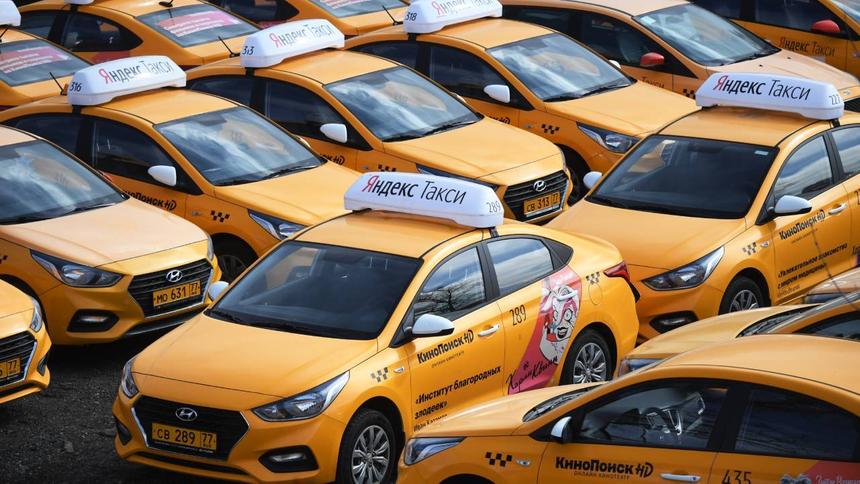 Российские таксисты спешат обновить автопарки перед введением нового закона