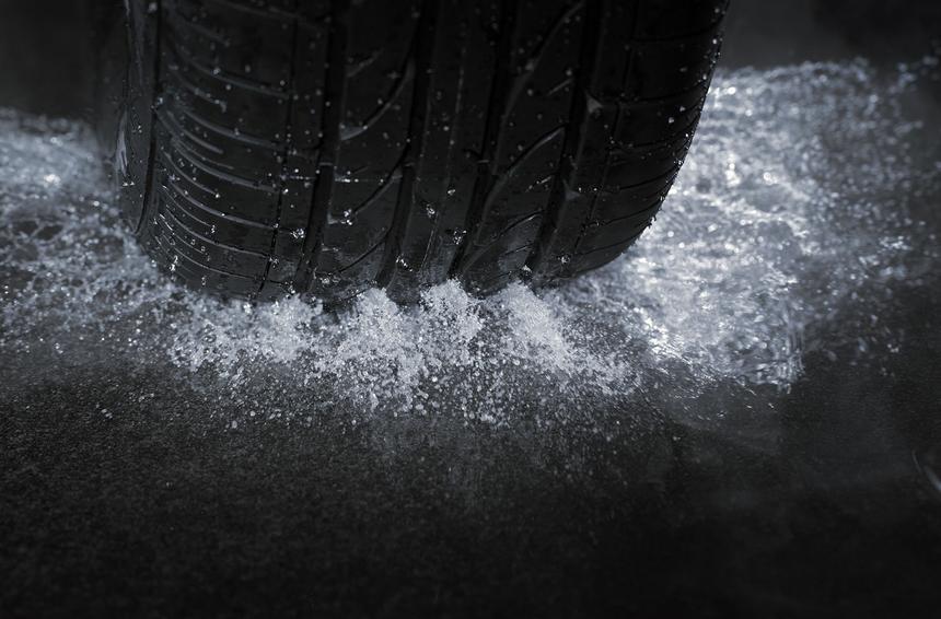 Езда в дождь: шесть простых советов для водителей