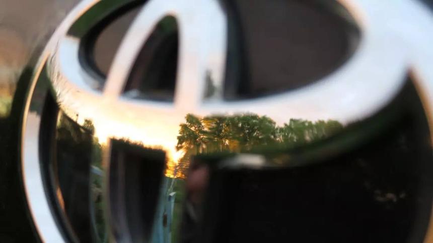 В рейтинг самых дорогих брендов мира вошли несколько автомобильных марок