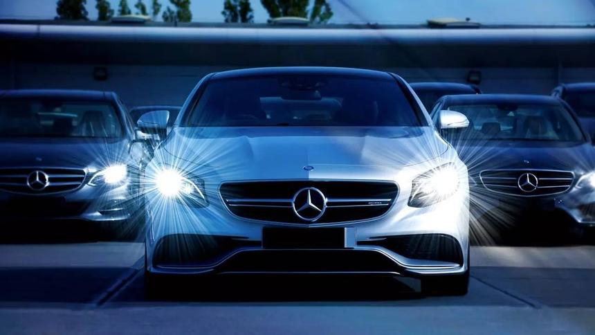 Mercedes платит до полумиллиона евро за согласие сотрудника уволиться