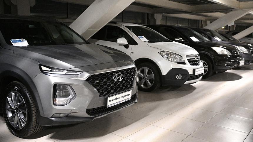 Россияне начали скупать машины с пробегом: спрос резко вырос