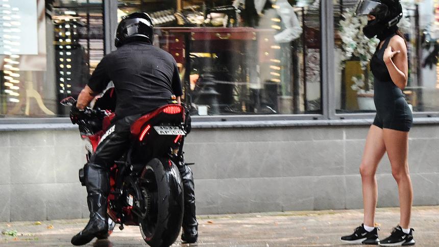 Психолог назвал мотоциклисток склонными к измене