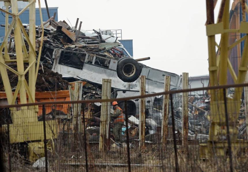 Депутат посчитал, сколько на самом деле стоит разобрать машину