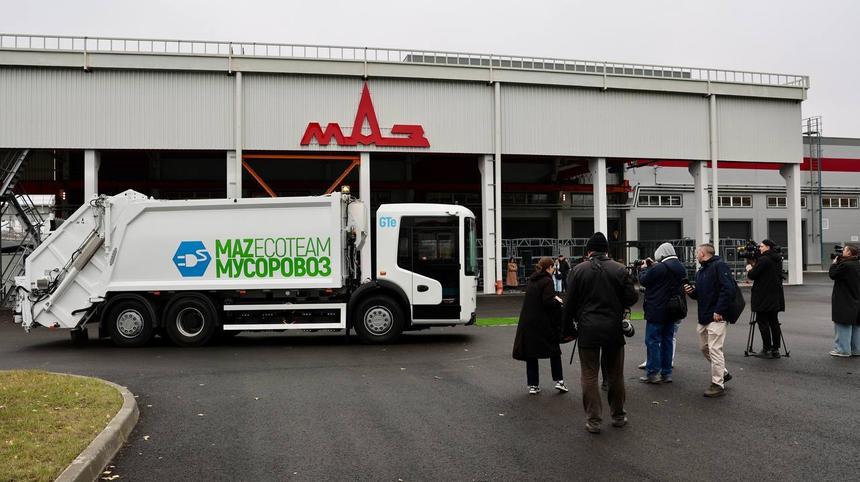 На улицах Минска начинают испытывать новое поколение грузовиков МАЗ