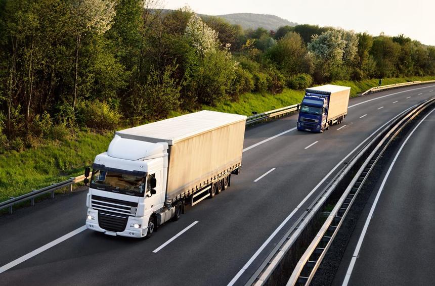 Как водителям грузовиков и легковушек ужиться на одной дороге