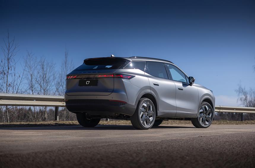 Не ожидали такого! Что говорят владельцы о кроссовере Omoda C7