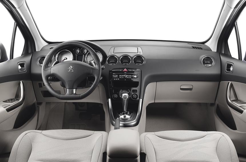 Путь страданий: почему вам не нужен хэтчбек Peugeot 308