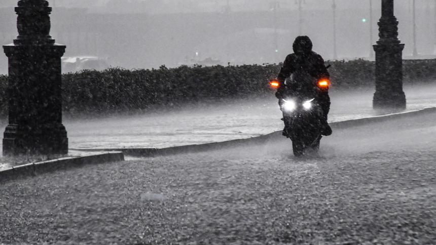 Мотоциклистов попросили перестать ездить по Москве