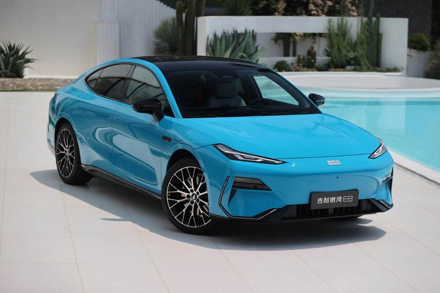 В Белоруссии огромный седан Geely подешевел до уровня Lada Vesta