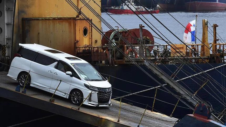 Каждый второй ввезённый автомобиль с пробегом — мощнее 160 «лошадей»