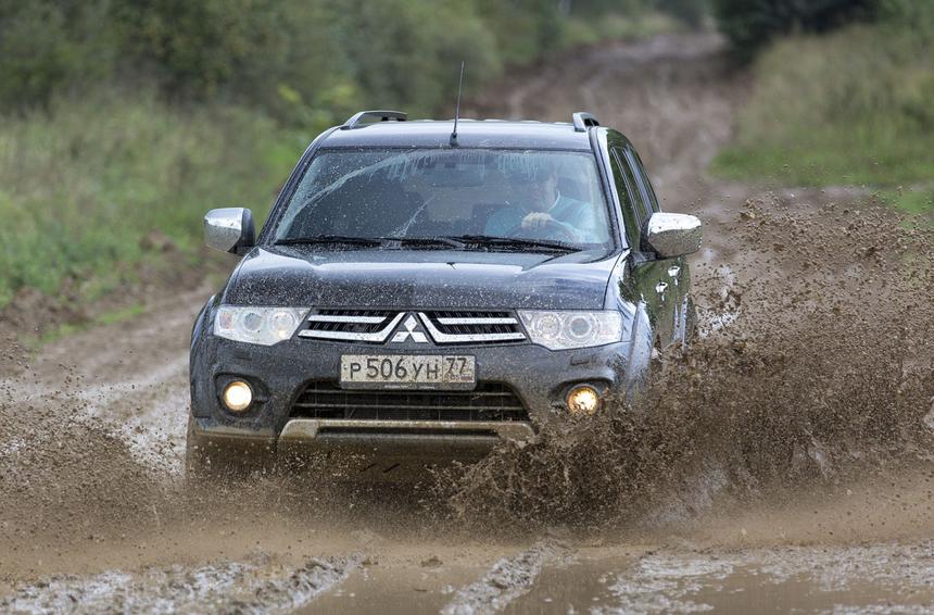 Проходимость и больше ничего: почему вам не нужен Mitsubishi Pajero Sport