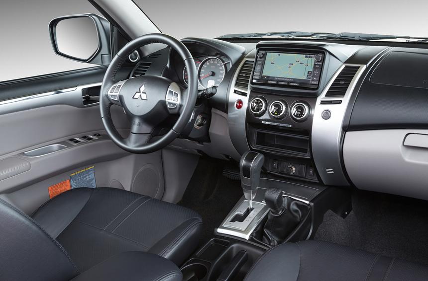 Проходимость и больше ничего: почему вам не нужен Mitsubishi Pajero Sport