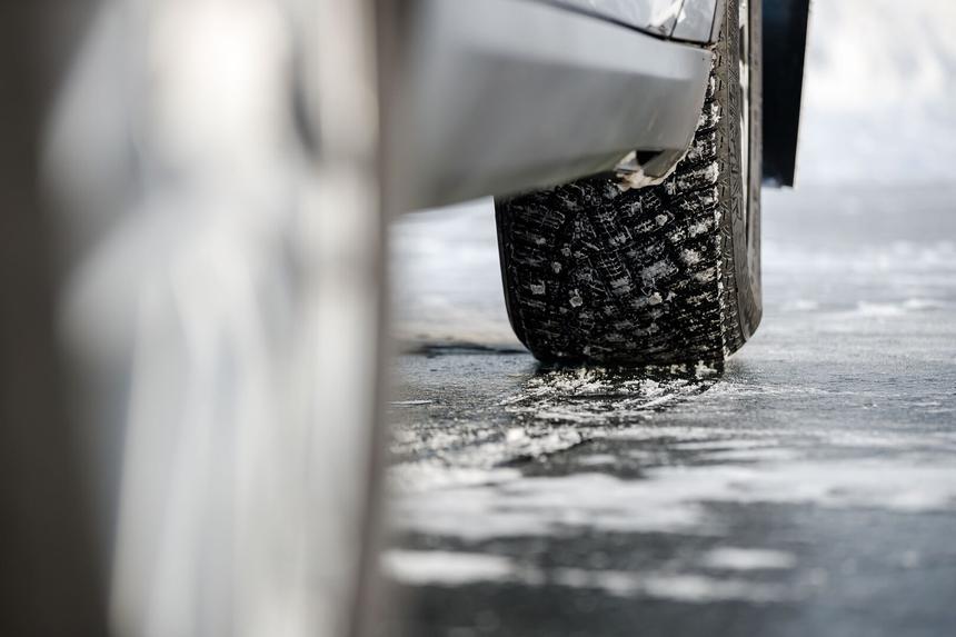 Свежая дата, рисунок протектора и другие факторы при выборе зимних шин