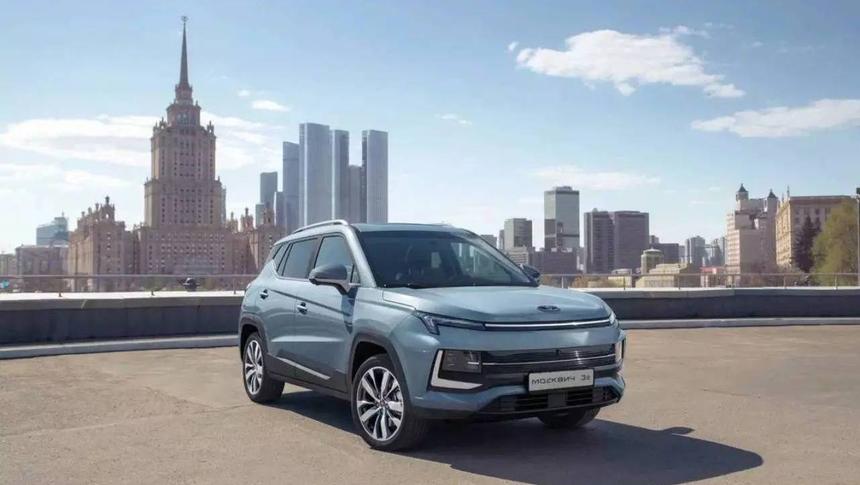 Петербуржцы совсем не интересуются новыми экологичными «Москвичами»