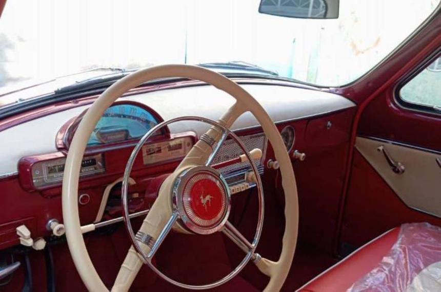 Легендарный советский автомобиль продают по цене двухкомнатной квартиры