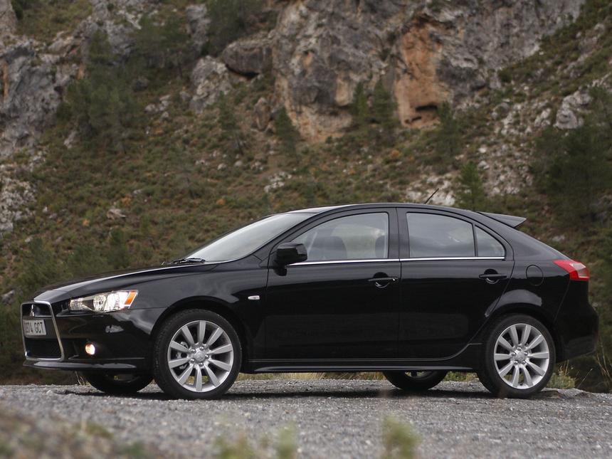 Ведро, хотя и надёжное: почему вам не нужен Mitsubishi Lancer X