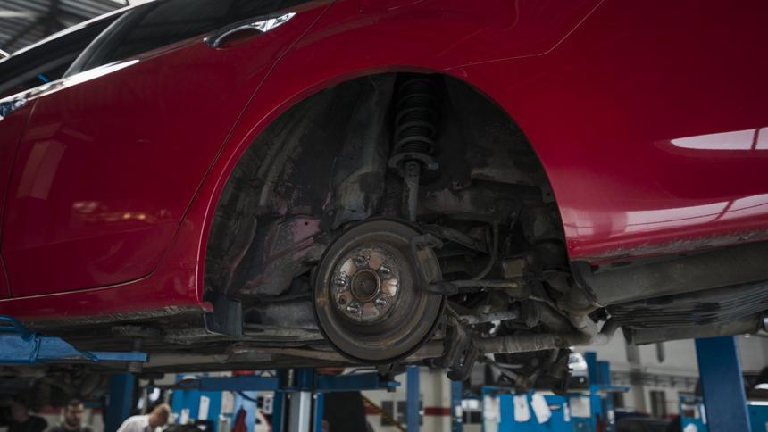 Россиянам объяснили, почему скрипят тормоза и что с этим делать