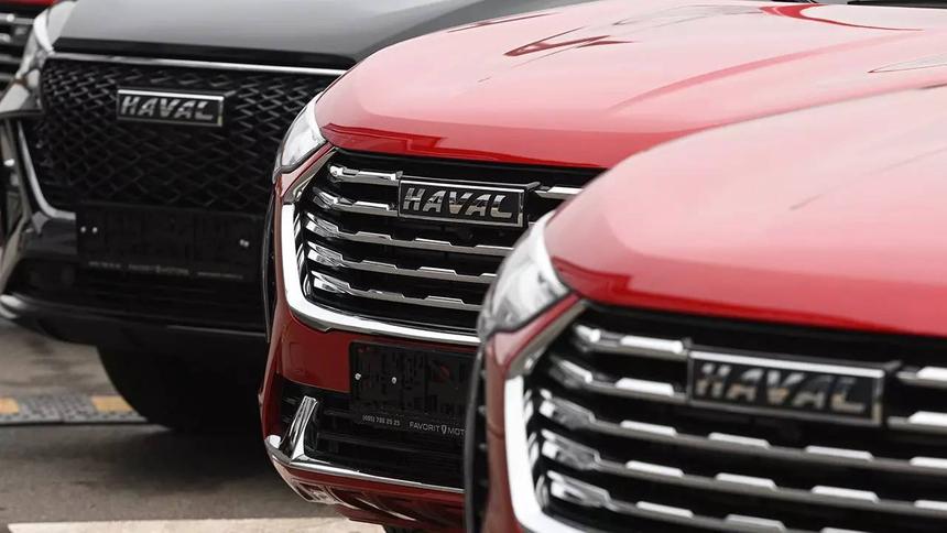 Стало известно, сколько китайских машин появилось в России за 20 лет