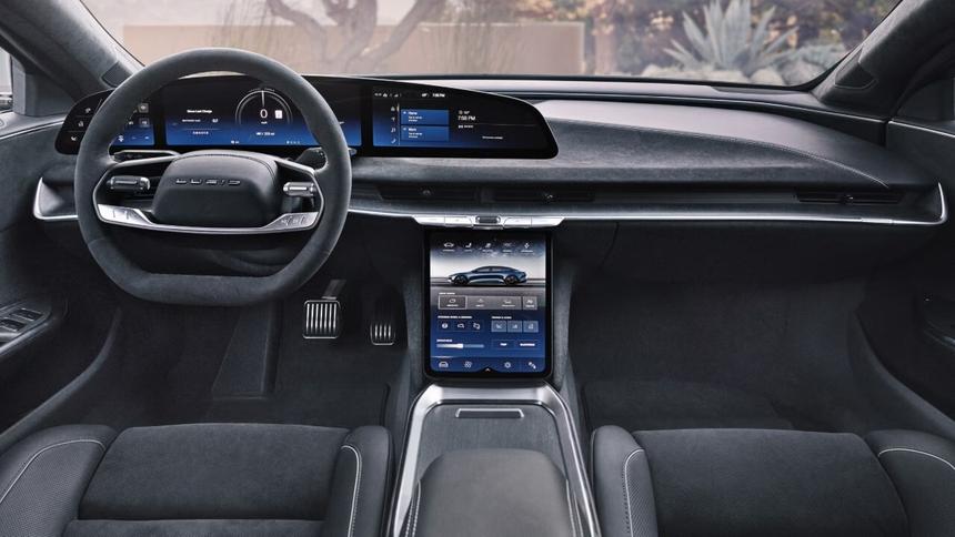 В России начались продажи 1234-сильного суперкара Lucid