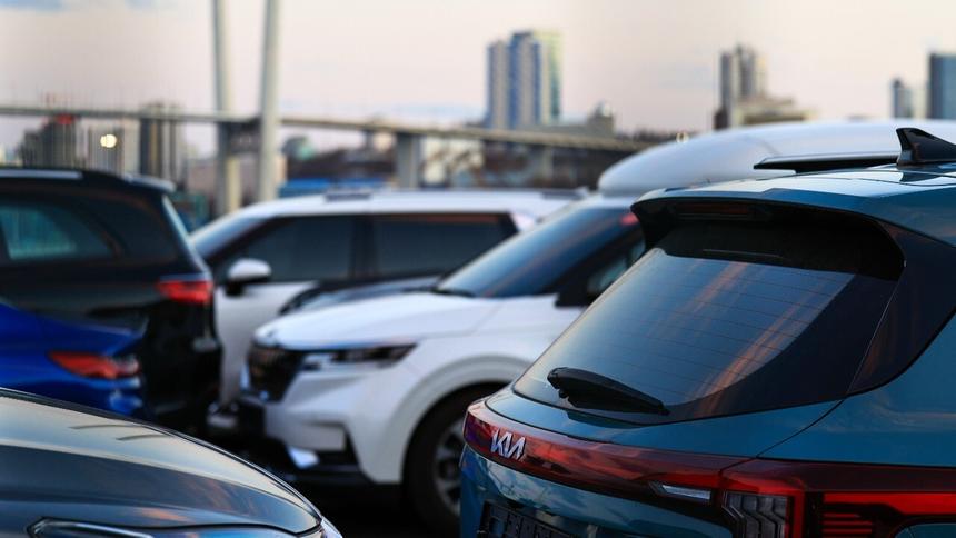 Раскрыт возраст машин, которые покупали россияне в 2025 году