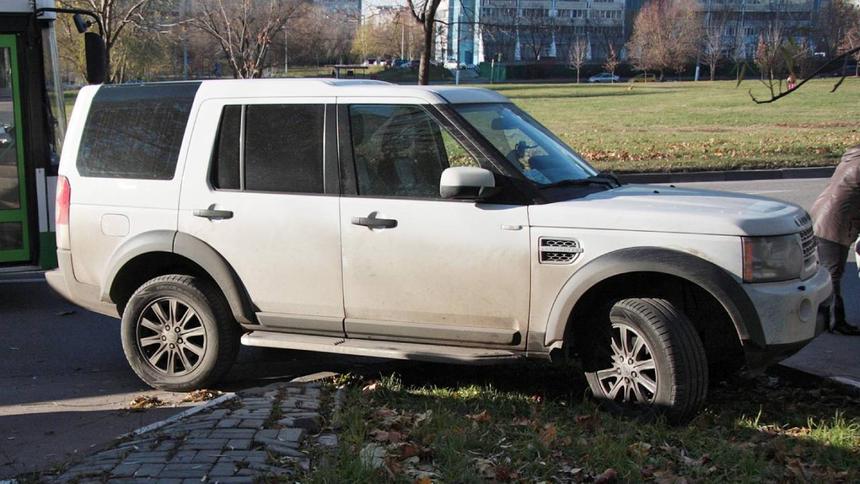 ВС РФ запретил водителям нарушать правила парковки для приёма лекарств