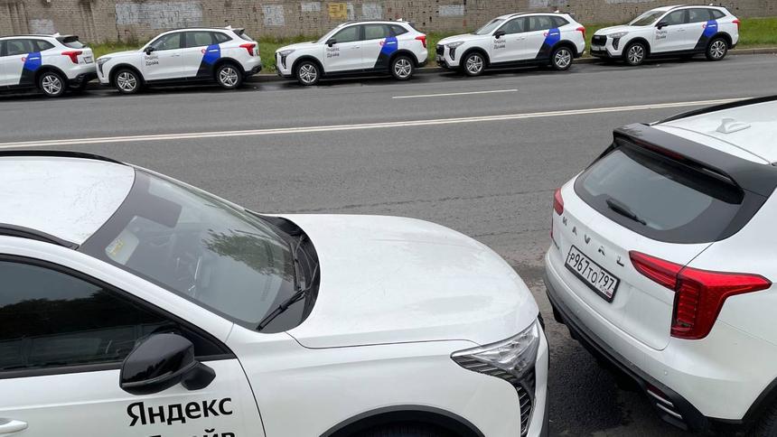 Машины каршеринга выгонят из жилых дворов