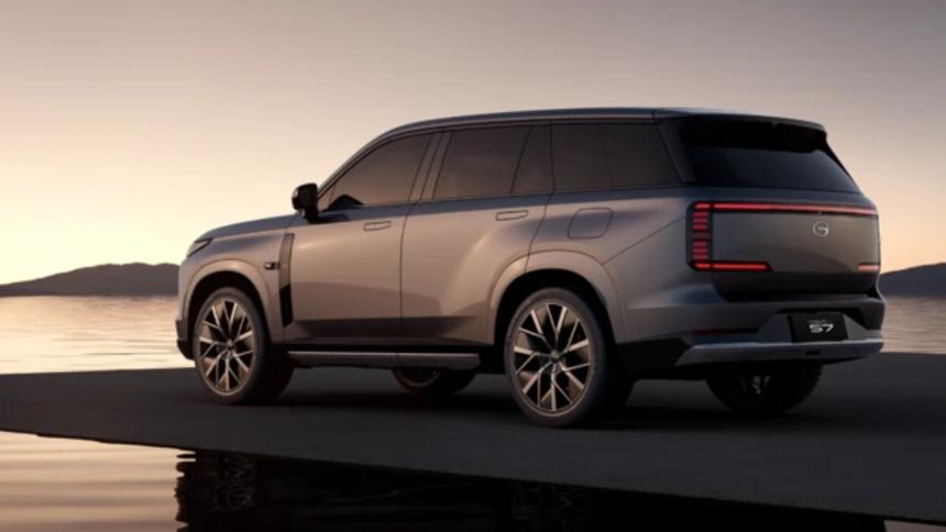 Объявлены российские цены на новый кроссовер GAC