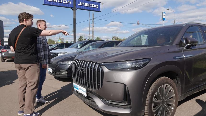 Россиянам объяснили рост спроса на автомобили с пробегом из одной страны